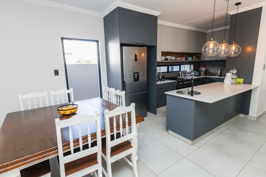 4 Bedroom Property for Sale in Woodland Hills Bergendal Free State